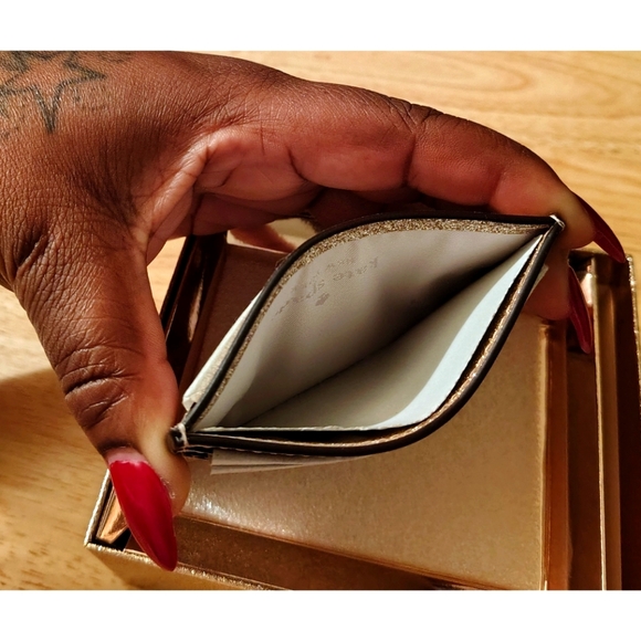 Jenny's $25 ENTRY TO WIN NWT/NIB KATE SPADE GOLD GLITTER CROSSBODY & CARD HOLDER - Picture 14 of 16